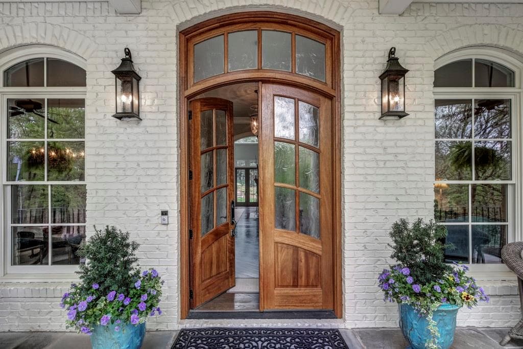 7 bedroom, 7 bathroom, 7,639 sq ft single family residence sold at 4256 Woodland Brook Drive, Atlanta, GA 30339