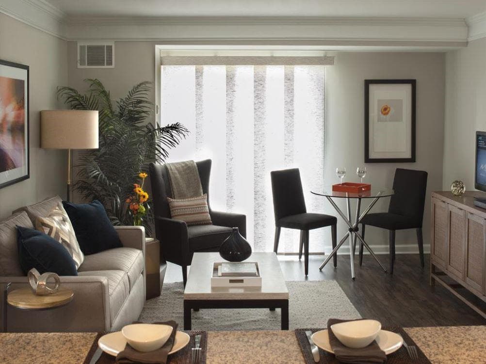 2 bedroom, 2 bathroom, 1,100 sq ft apartment for rent at 2460 Peachtree Road 1207, Atlanta, GA 30305 for $1,715 a month — photo 4
