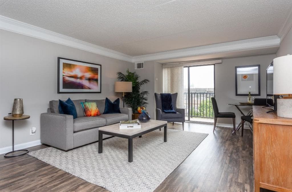 2 bedroom, 2 bathroom, 1,100 sq ft apartment for rent at 2460 Peachtree Road 1207, Atlanta, GA 30305 for $1,715 a month — photo 5