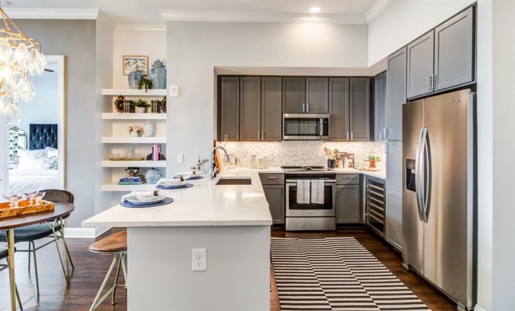 2 bedroom, 2 bathroom, 1,443 sq ft apartment for rent at 530 East Paces Ferry Road 1012, Atlanta, GA 30305 for $3,215 a month — photo 2