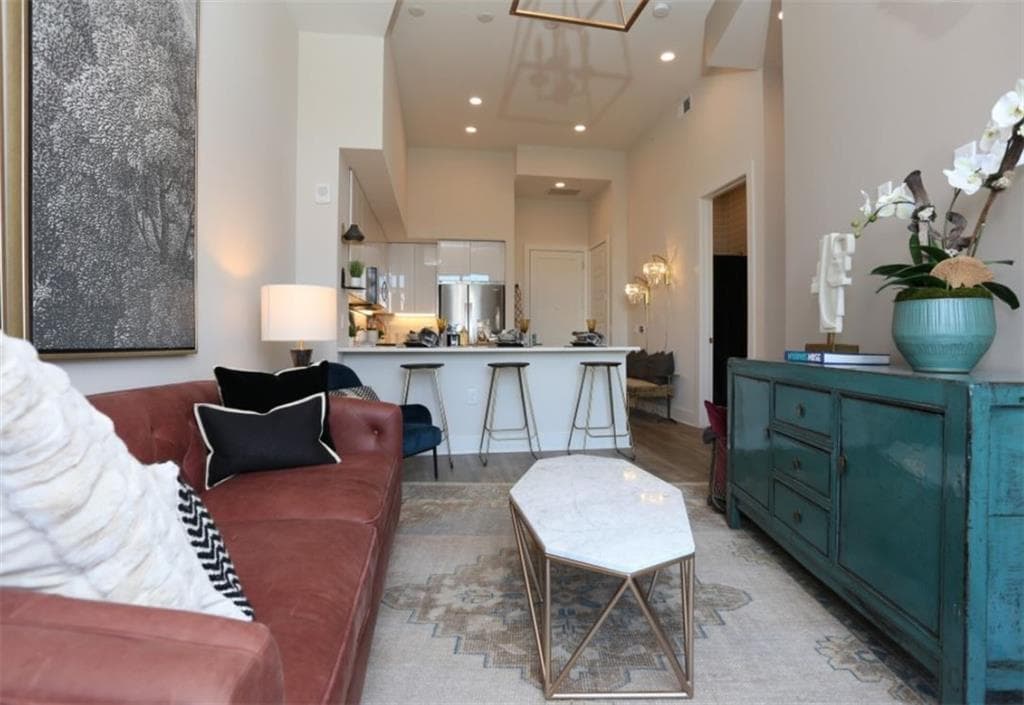 2 bedroom, 2 bathroom, 1,443 sq ft apartment for rent at 530 East Paces Ferry Road 1012, Atlanta, GA 30305 for $3,215 a month — photo 7