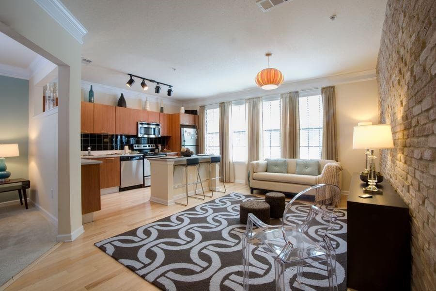 2 bedroom, 2 bathroom, 1,161 sq ft apartment for rent at 3315 Roswell Road 1003020, Atlanta, GA 30305 for $1,880 a month — photo 3