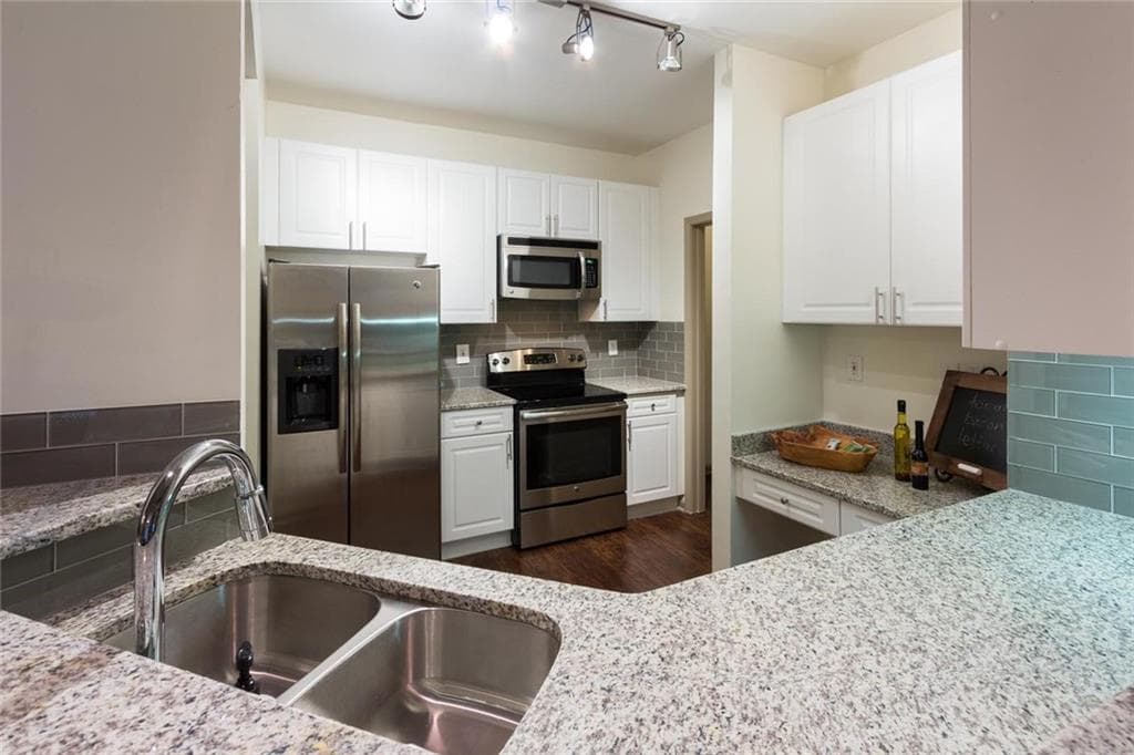 2 bedroom, 2 bathroom, 1,362 sq ft apartment for rent at 3558 Piedmont Road 1_212, Atlanta, GA 30305 for $1,712 a month — photo 4