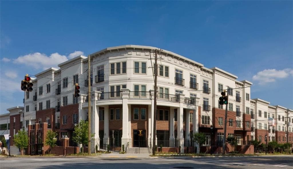 1 bedroom, 2 bathroom, 926 sq ft apartment for rent at 3645 Habersham Road 303, Atlanta, GA 30305 for $1,798 a month — photo 1 of 15