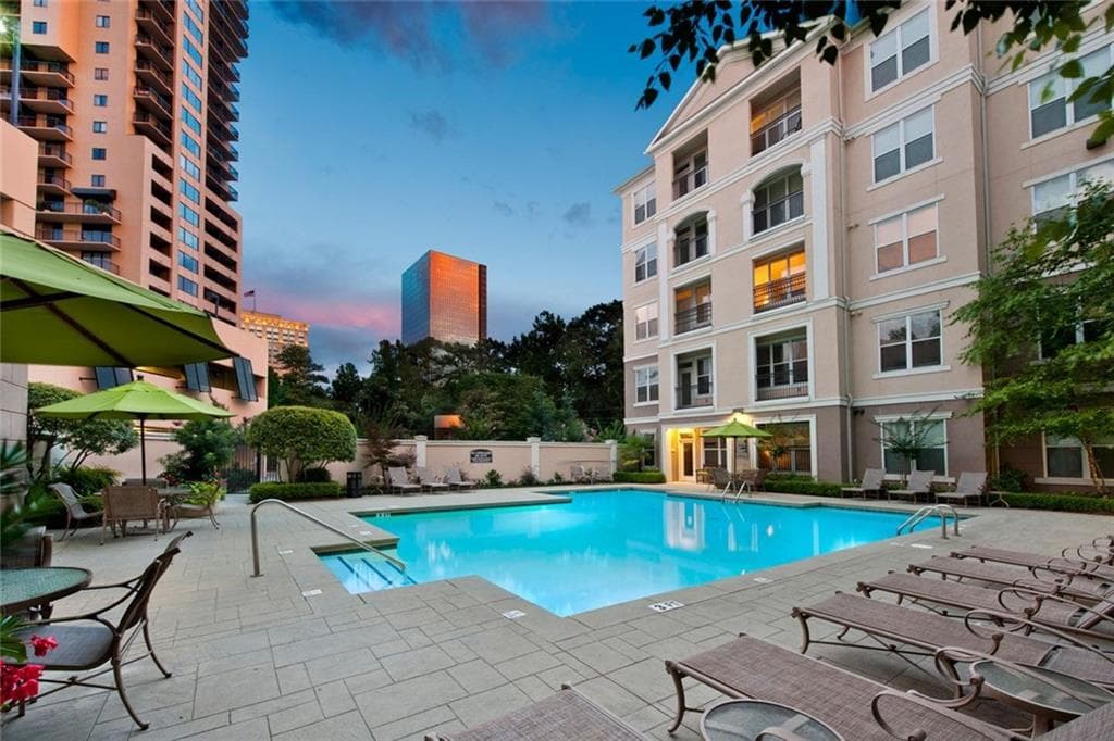2 bedroom, 2 bathroom, 1,321 sq ft apartment for rent at 3443 Kingsboro Road 2009, Atlanta, GA 30326 for $1,971 a month — photo 8