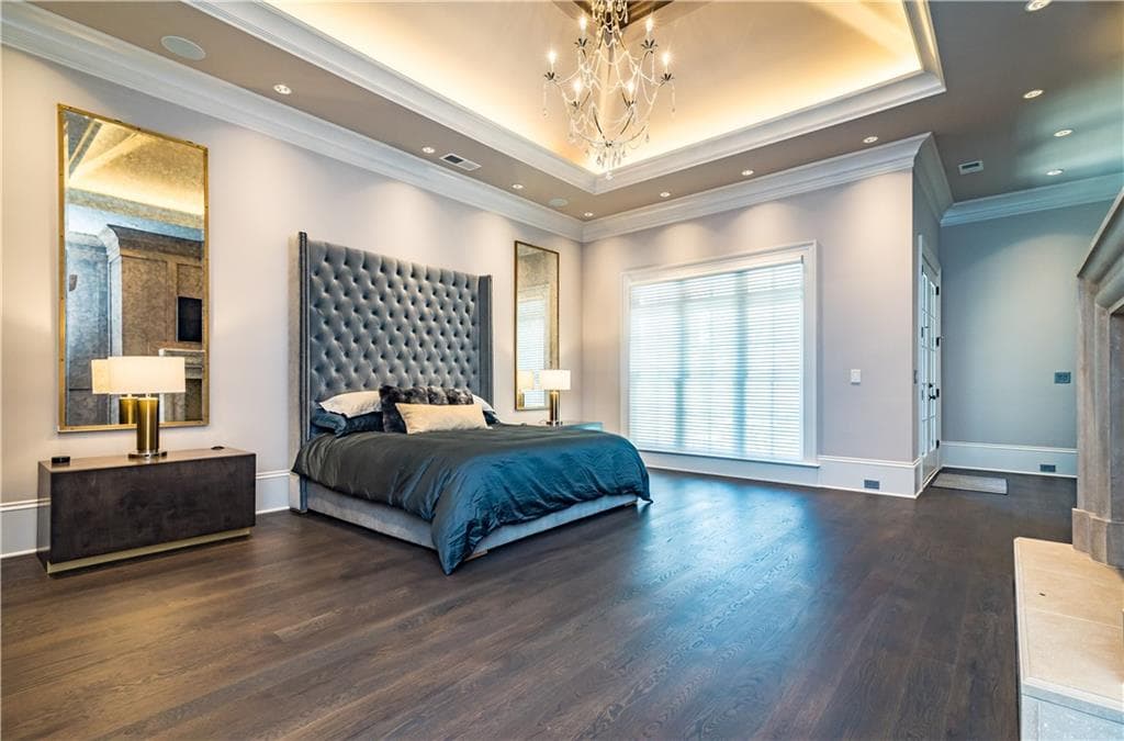 7 bedroom, 14 bathroom, 9,354 sq ft single family residence under contract at 16047 Manor Club Drive, Milton, GA 30004 — photo 6