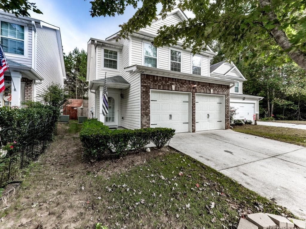 3 bedroom, 3 bathroom, 1,830 sq ft single family residence for rent at 322 Hidden Creek Lane, Canton, GA 30114 for $4,350 a month — photo 2