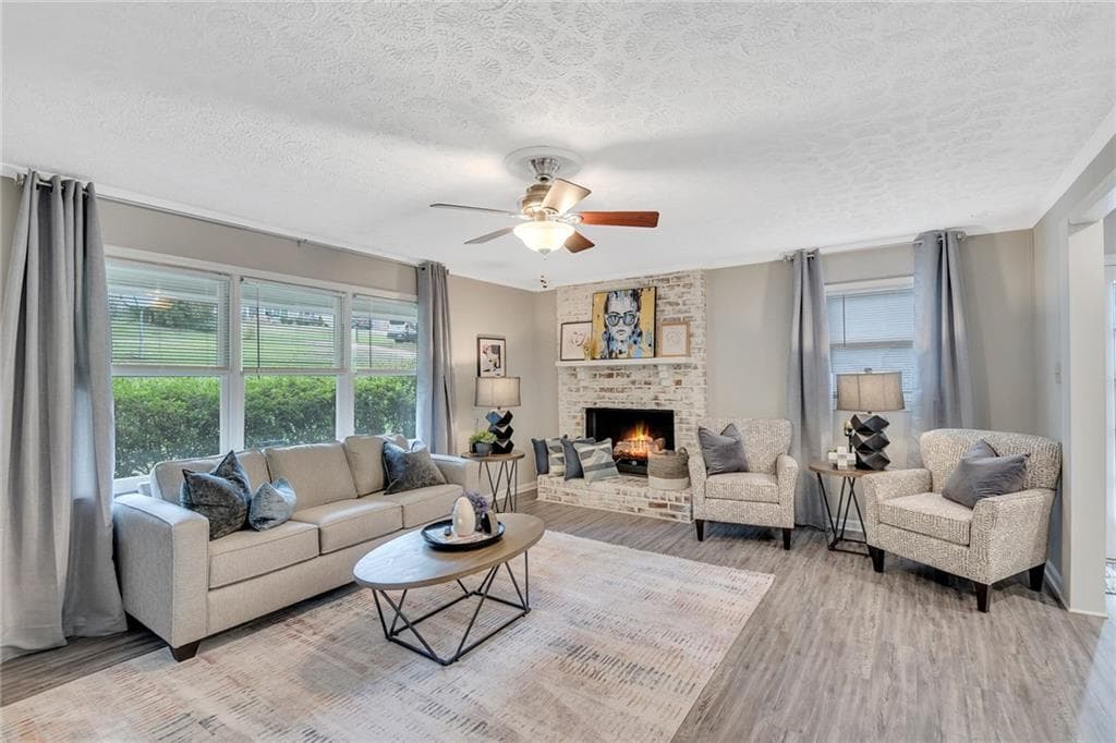 3 bedroom, 2 bathroom single family residence for rent at 209 Caboose Lane, Woodstock, GA 30189 for $4,750 a month — photo 2