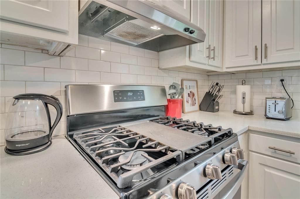 3 bedroom, 2 bathroom single family residence for rent at 209 Caboose Lane, Woodstock, GA 30189 for $4,750 a month — photo 8