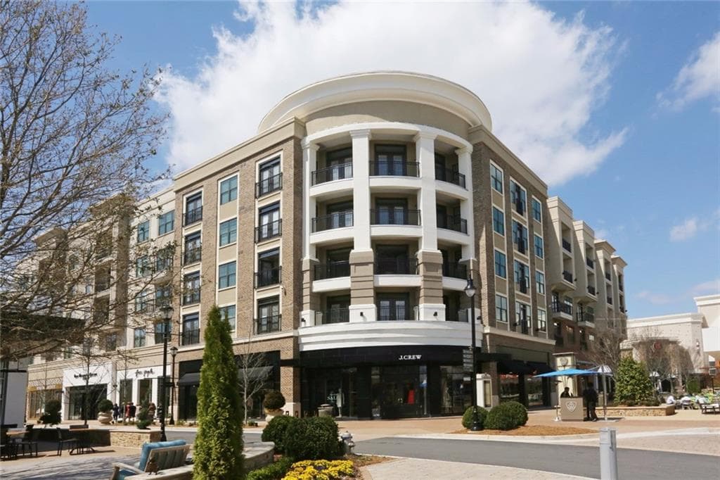 1 bedroom, 1 bathroom, 812 sq ft apartment for rent at 1213 Avalon Boulevard 4216, Alpharetta, GA 30009 for $2,140 a month