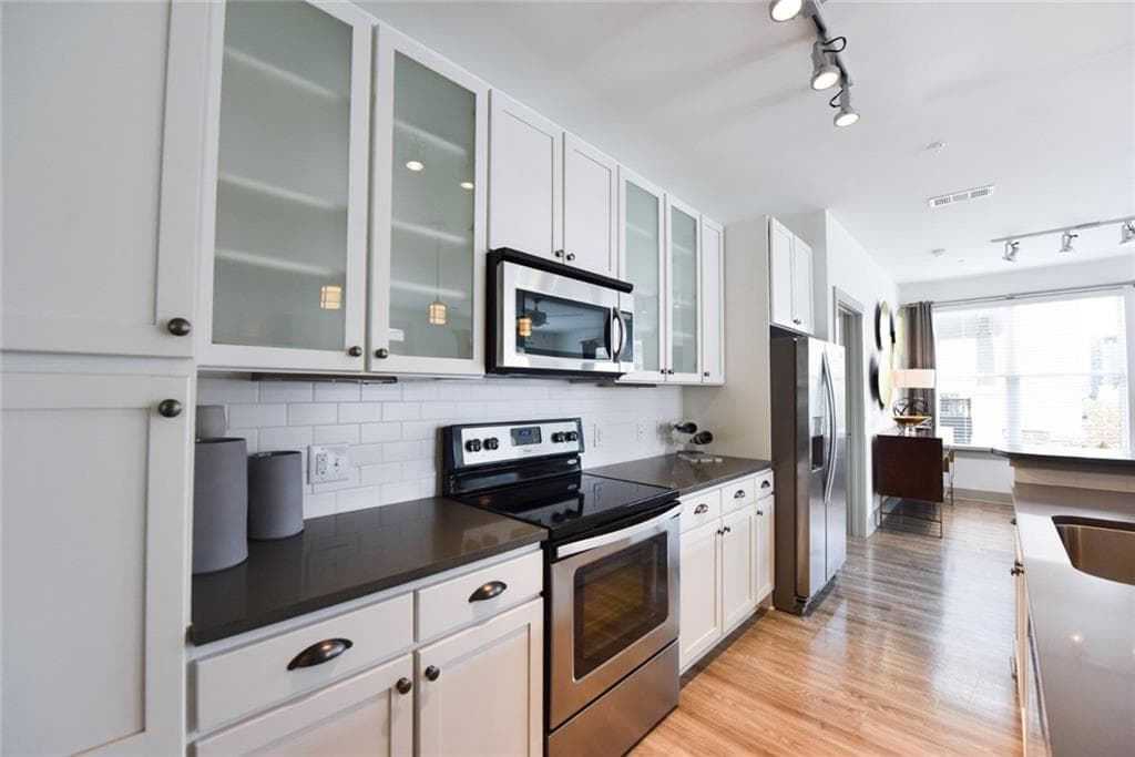 1 bedroom, 1 bathroom, 812 sq ft apartment for rent at 1213 Avalon Boulevard 4216, Alpharetta, GA 30009 for $2,140 a month — photo 8