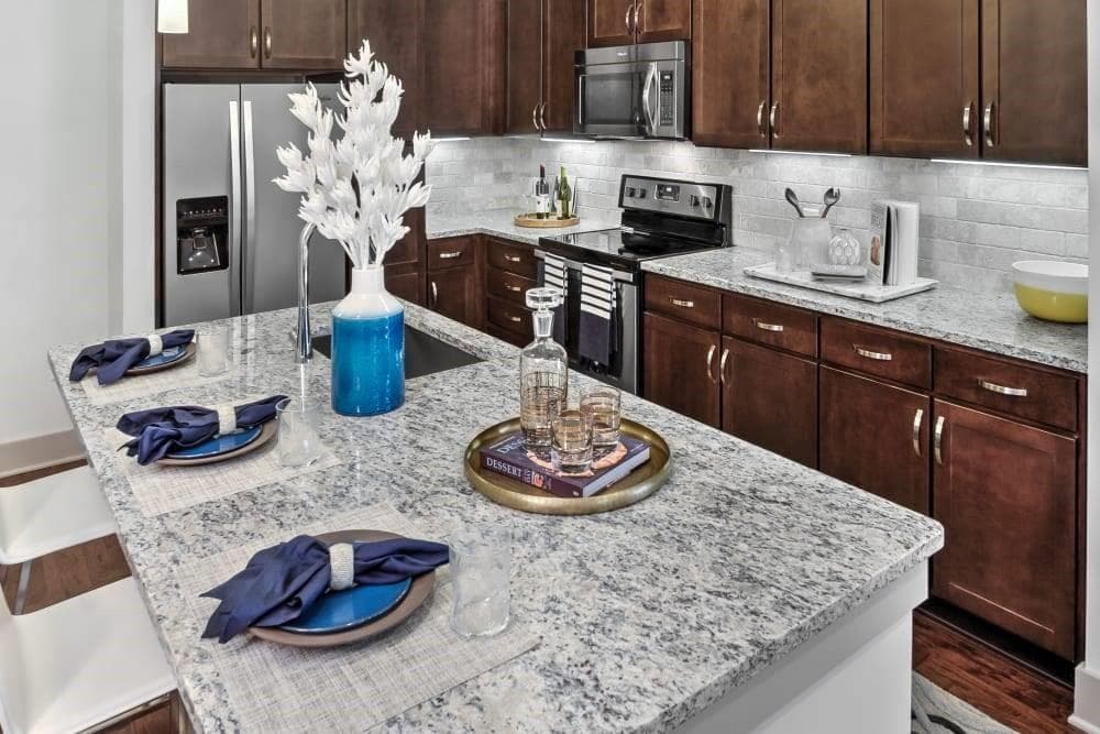 2 bedroom, 2 bathroom, 1,135 sq ft apartment for rent at 910 Deerfield Crossing Drive 07317, Alpharetta, GA 30004 for $2,140 a month — photo 2