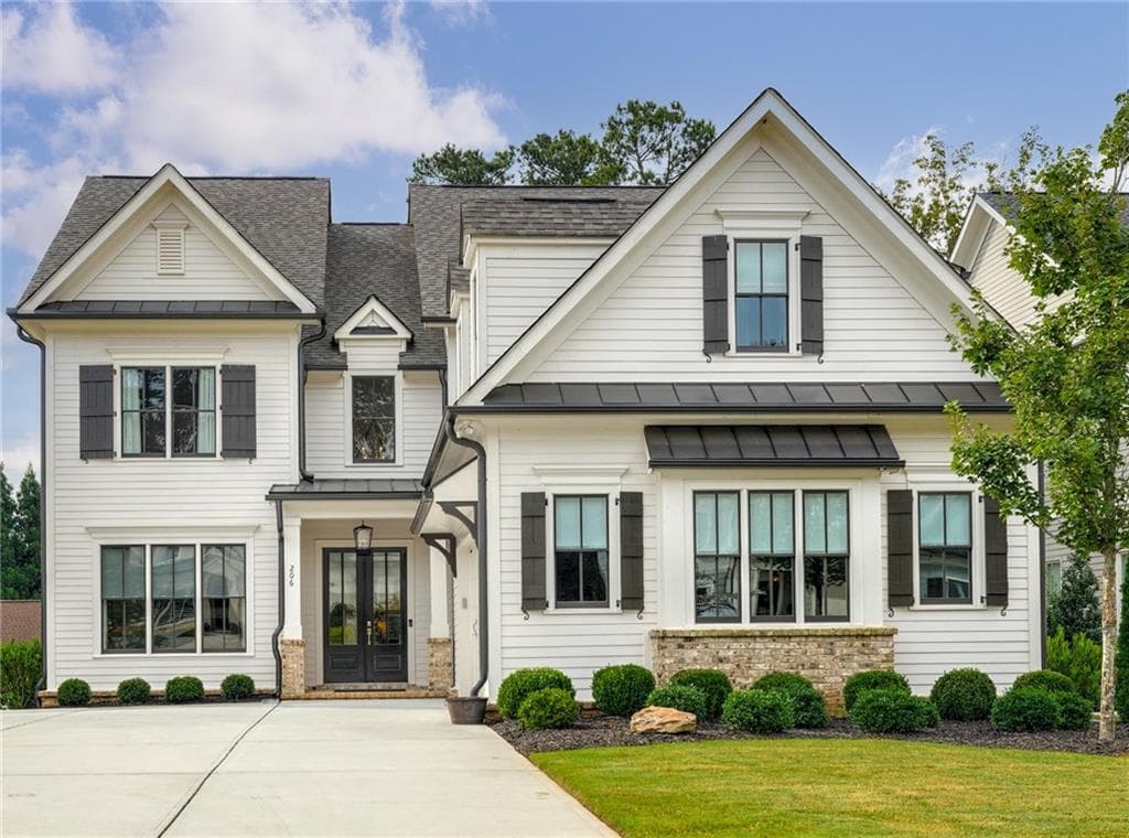 5 bedroom, 5 bathroom, 3,931 sq ft single family residence sold at 206 Belle Lane, Atlanta, GA 30328