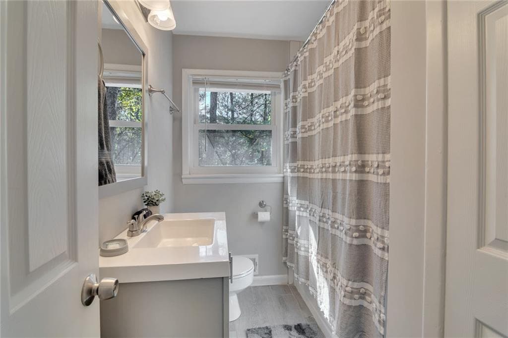 4 bedroom, 3 bathroom single family residence for rent at 577 Kurtz Road, Marietta, GA 30066 for $5,450 a month — photo 8