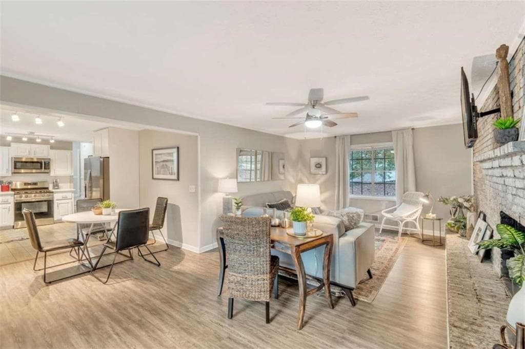 4 bedroom, 2 bathroom single family residence for rent at 1504 Dupree Road, Woodstock, GA 30189 for $5,750 a month — photo 3