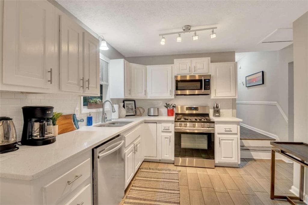 4 bedroom, 2 bathroom single family residence for rent at 1504 Dupree Road, Woodstock, GA 30189 for $5,750 a month — photo 7