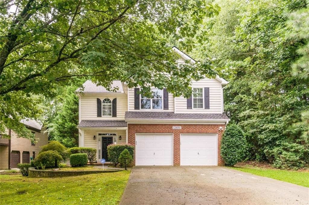 4 bedroom, 3 bathroom, 1,860 sq ft single family residence sold at 10870 KIMBALL CREST Drive, Alpharetta, GA 30022