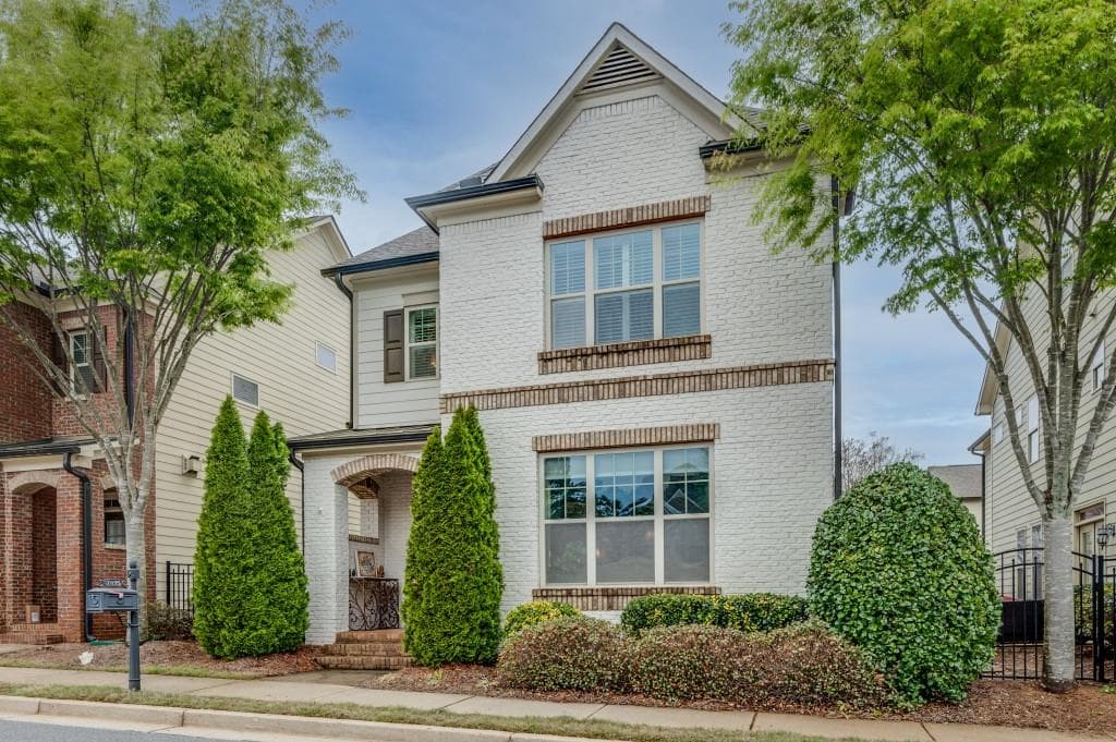 4 bedroom, 4 bathroom, 2,509 sq ft single family residence sold at 7895 Crownpoint Drive, Alpharetta, GA 30005