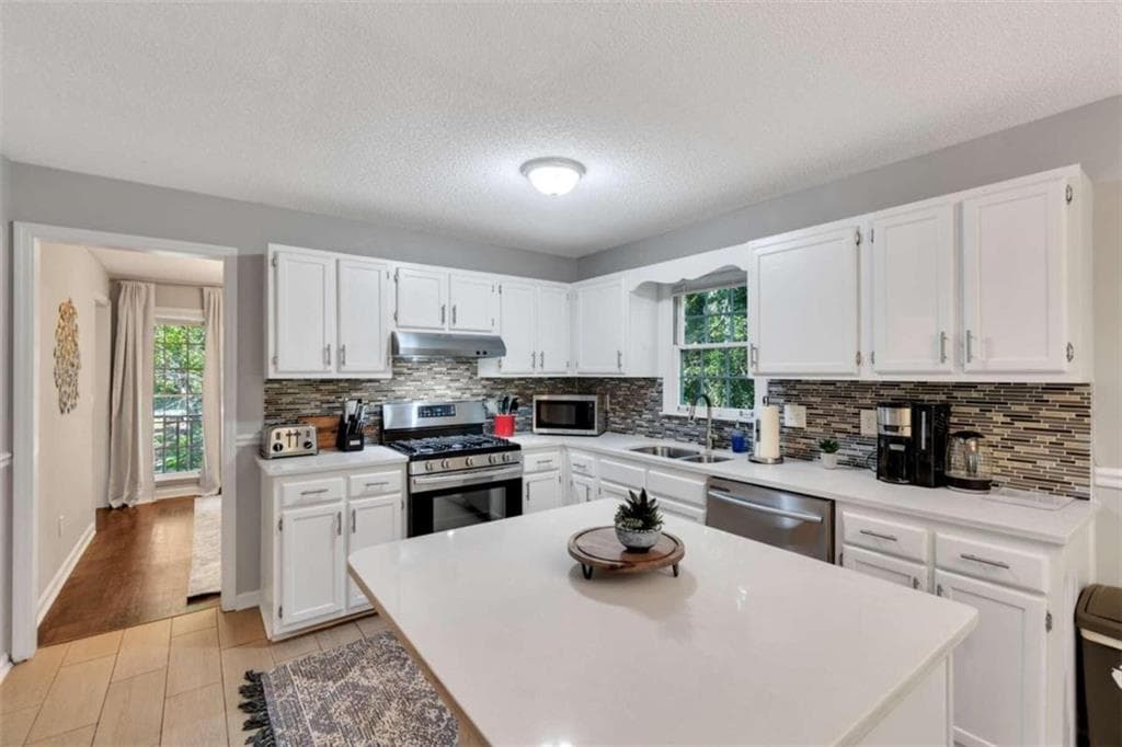 4 bedroom, 3 bathroom single family residence for rent at 5246 Valley Tarn 34, Acworth, GA 30102 for $5,500 a month — photo 4