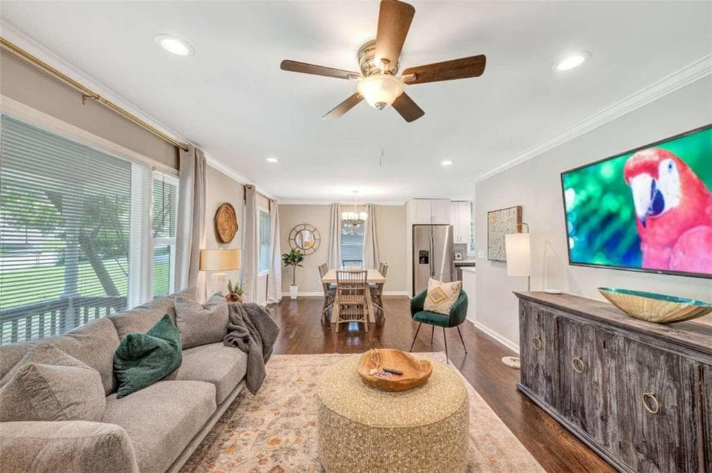 3 bedroom, 1 bathroom single family residence for rent at 1376 Sandtown Road, Marietta, GA 30008 for $3,750 a month — photo 3