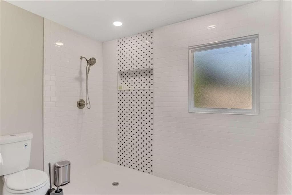 4 bedroom, 3 bathroom single family residence for rent at 1386 Sandtown Road, Marietta, GA 30008 for $5,250 a month — photo 10