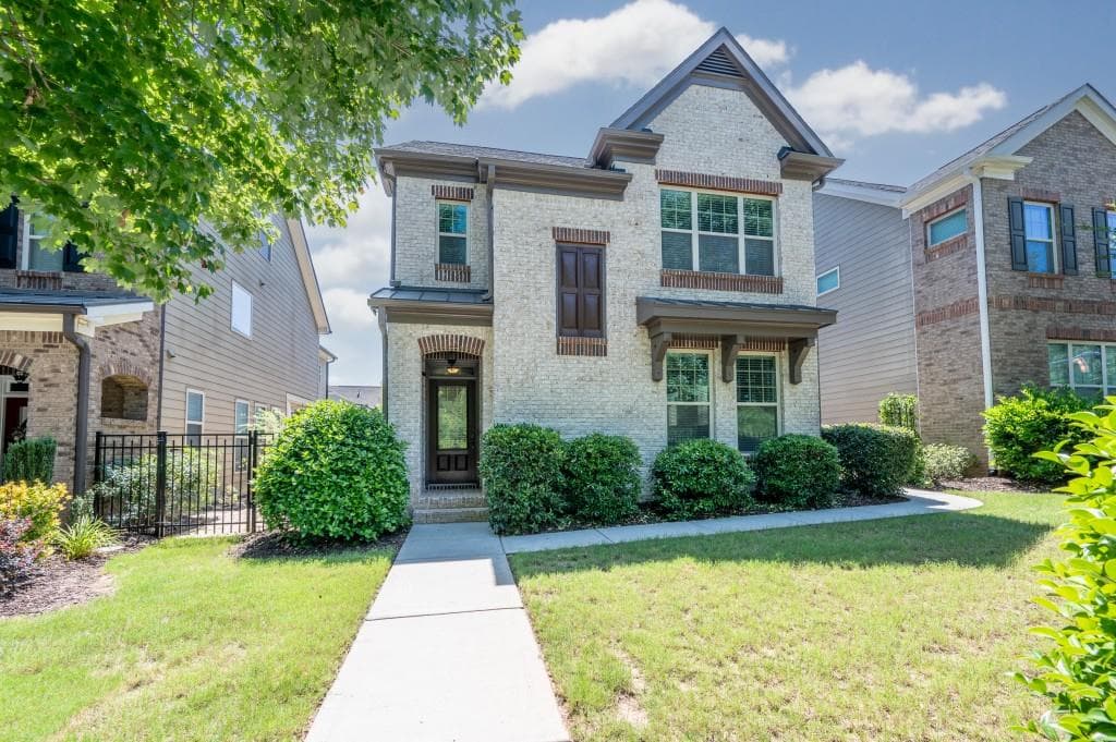 4 bedroom, 4 bathroom, 2,720 sq ft single family residence sold at 7440 Flintlock Way, Alpharetta, GA 30005