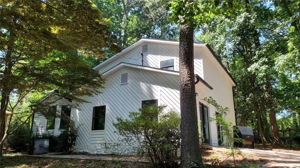 3 bedroom, 3 bathroom, 2,689 sq ft single family residence for sale at 209 Mill Ridge Court, Lawrenceville, GA 30046