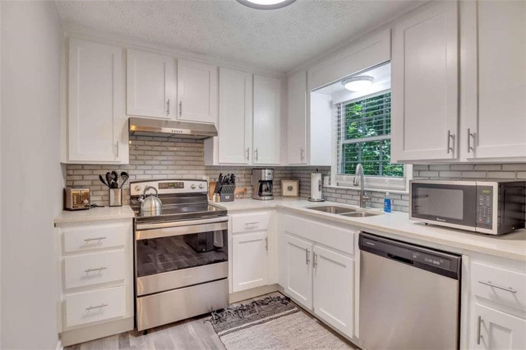 4 bedroom, 2 bathroom single family residence for rent at 6340 McCollum Lane, Acworth, GA 30102 for $5,250 a month — photo 7