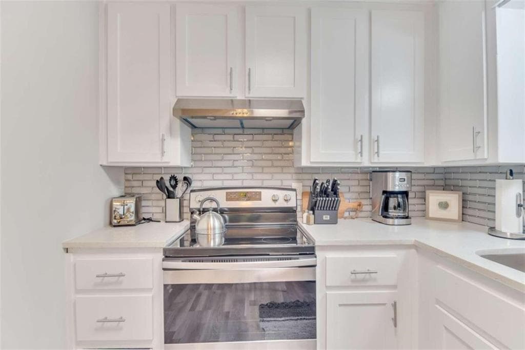 4 bedroom, 2 bathroom single family residence for rent at 6340 McCollum Lane, Acworth, GA 30102 for $5,250 a month — photo 9