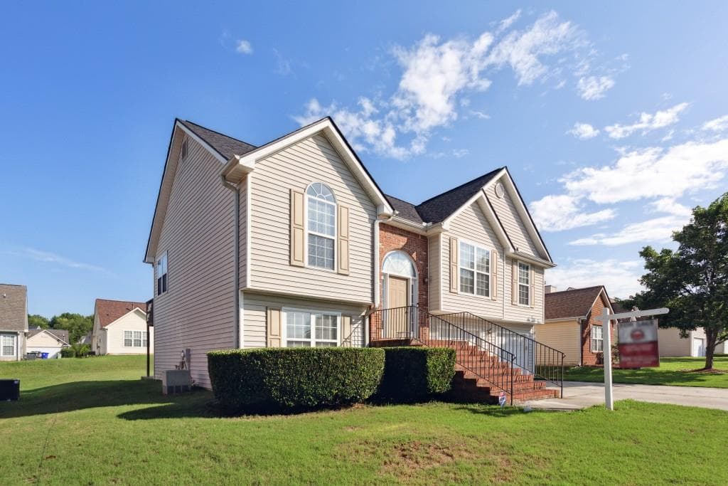 7054 PRESERVE Parkway, Fairburn, GA 30213 — most recent listing photo