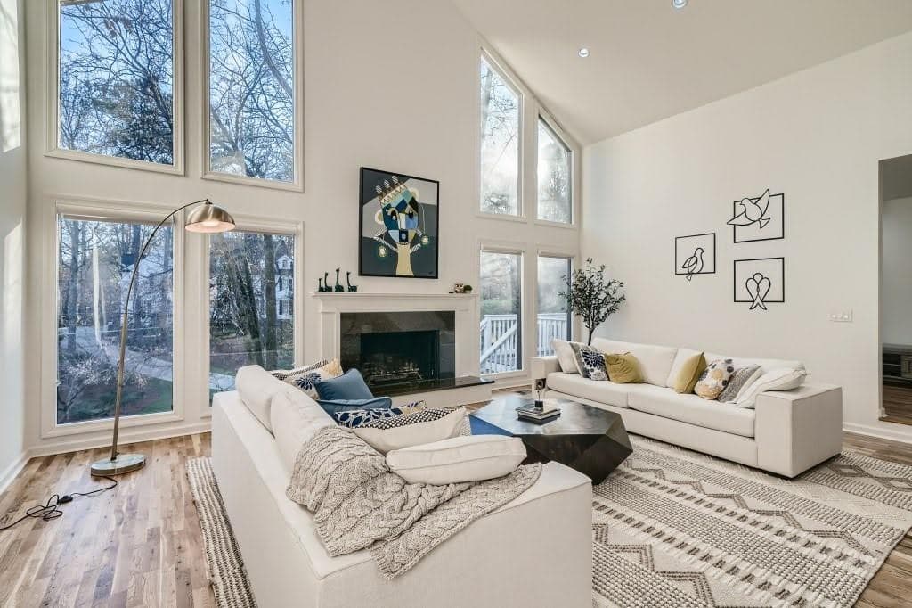 5 bedroom, 3 bathroom, 3,800 sq ft single family residence for rent at 4438 Glengary Drive, Atlanta, GA 30342 for $9,500 a month — photo 2
