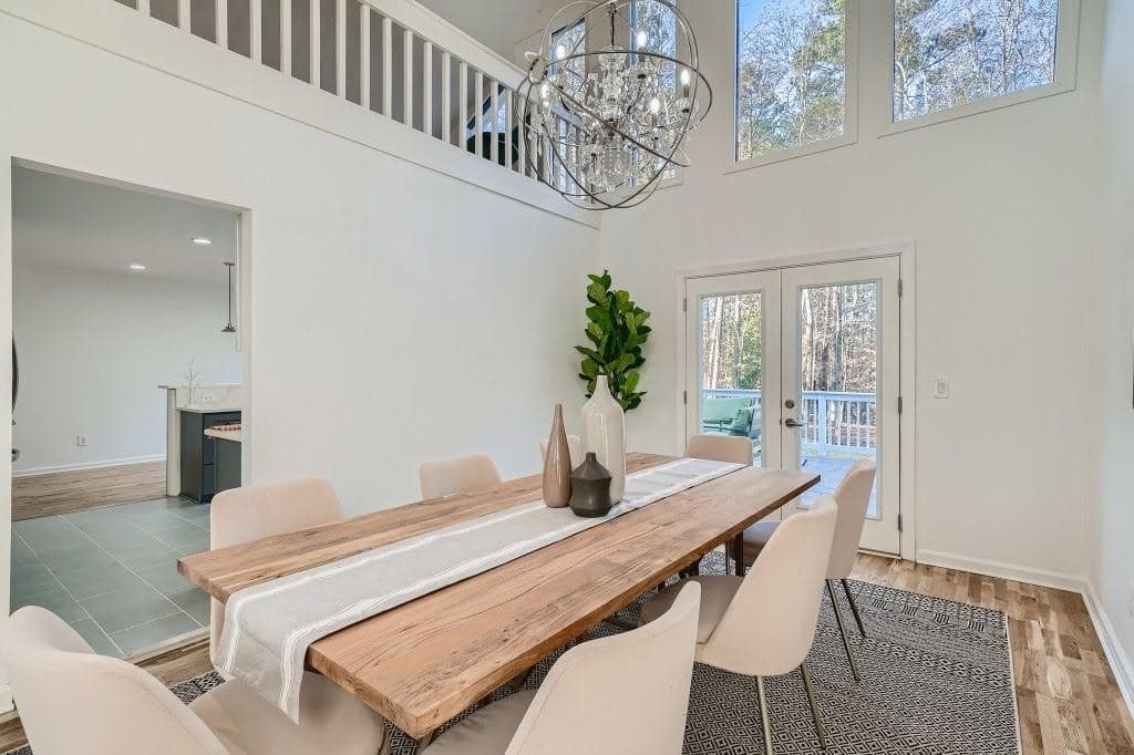 5 bedroom, 3 bathroom, 3,800 sq ft single family residence for rent at 4438 Glengary Drive, Atlanta, GA 30342 for $9,500 a month — photo 3
