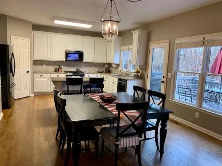 4 bedroom, 3 bathroom, 3,026 sq ft single family residence for rent at 3308 ELLSMERE Trace, Marietta, GA 30062 for $6,560 a month — photo 7