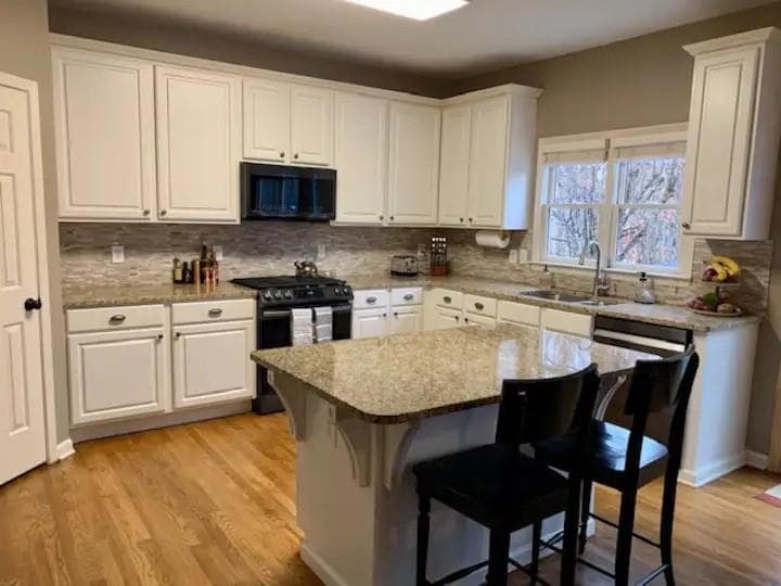 4 bedroom, 3 bathroom, 3,026 sq ft single family residence for rent at 3308 ELLSMERE Trace, Marietta, GA 30062 for $6,560 a month — photo 8