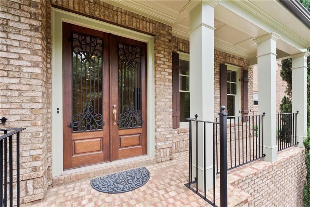 4 bedroom, 5 bathroom single family residence for rent at 86 W Belle Isla Road, Atlanta, GA 30342 for $8,600 a month — photo 4