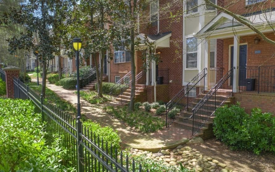 3 bedroom, 3 bathroom townhouse for rent at 100 Ladson Court 0914, Decatur, GA 30033 for $2,996 a month — photo 10