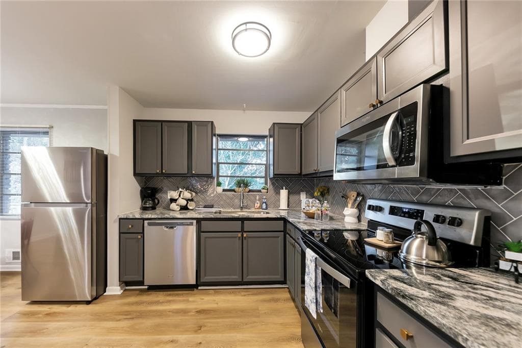 4 bedroom, 2 bathroom single family residence for rent at 3390 Creek Valley Drive, Smyrna, GA 30082 for $5,500 a month — photo 5