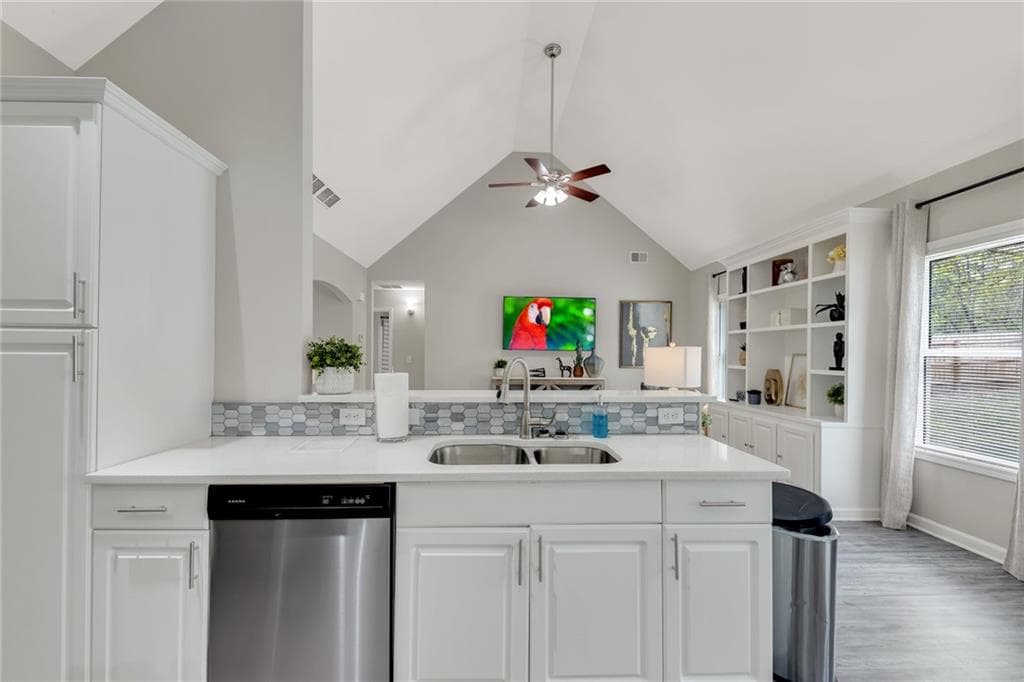 3 bedroom, 2 bathroom single family residence for rent at 4669 Emerald Willow Drive, Acworth, GA 30101 for $5,750 a month — photo 8