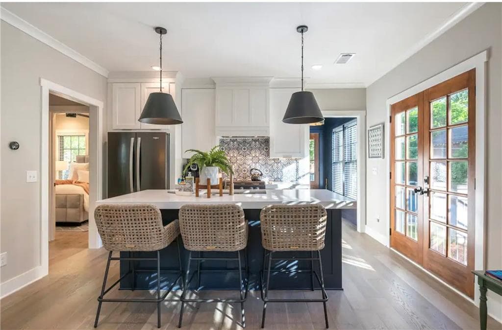 2 bedroom, 2 bathroom, 700 sq ft single family residence for rent at 360 Sinclair Avenue, Atlanta, GA 30307 for $5,000 a month — photo 1 of 14