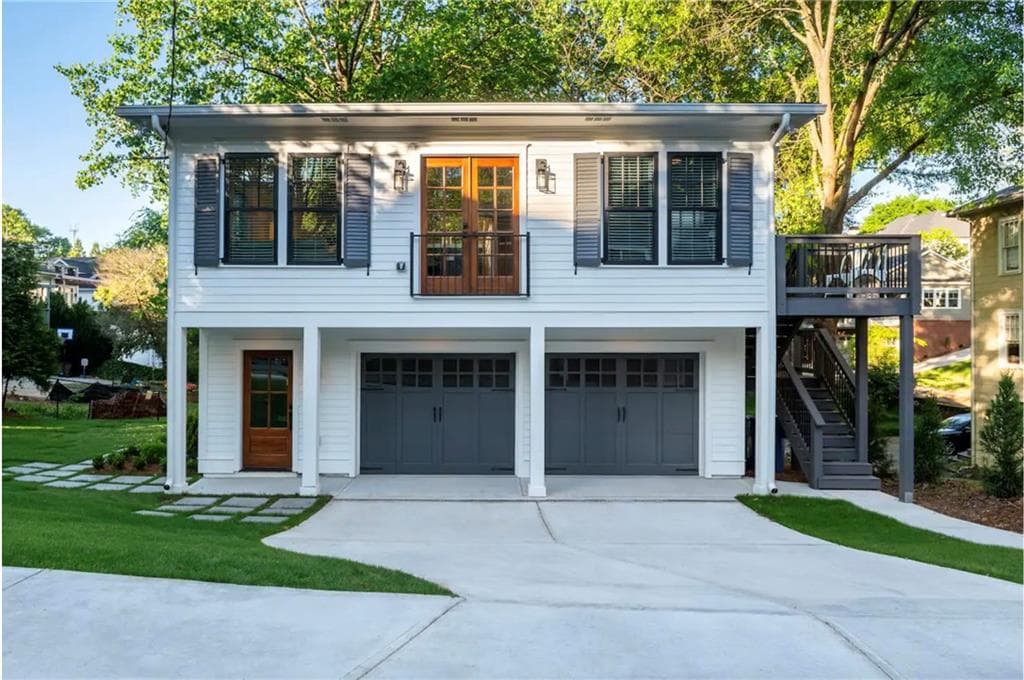 2 bedroom, 2 bathroom, 700 sq ft single family residence for rent at 360 Sinclair Avenue, Atlanta, GA 30307 for $5,000 a month — photo 2