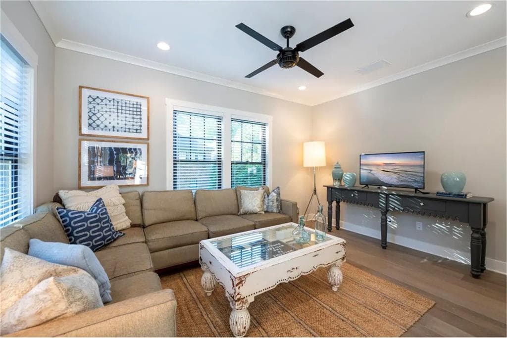 2 bedroom, 2 bathroom, 700 sq ft single family residence for rent at 360 Sinclair Avenue, Atlanta, GA 30307 for $5,000 a month — photo 8