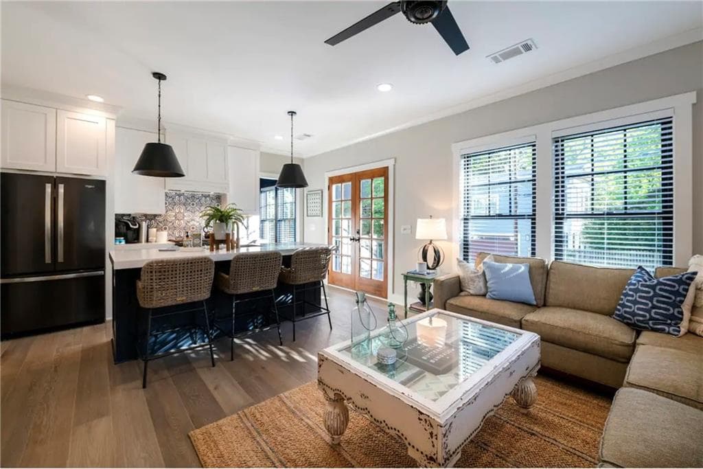 2 bedroom, 2 bathroom, 700 sq ft single family residence for rent at 360 Sinclair Avenue, Atlanta, GA 30307 for $5,000 a month — photo 10