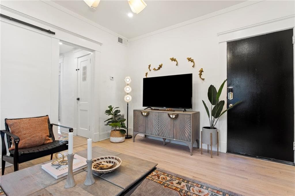 1 bedroom, 1 bathroom, 800 sq ft other for rent at 1187 Mansfield Avenue 4, Atlanta, GA 30307 for $2,300 a month — photo 7