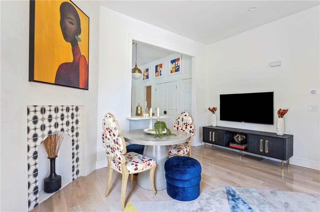2 bedroom, 3 bathroom, 1,400 sq ft townhouse for rent at 970 Charles Allen Drive B, Atlanta, GA 30309 for $3,750 a month — photo 3