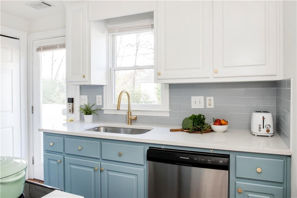1 bedroom, 1 bathroom, 650 sq ft townhouse for rent at 935 Greenwood Avenue D, Atlanta, GA 30306 for $2,800 a month — photo 5