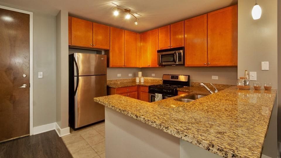 1 bedroom, 1 bathroom apartment for rent at 171 Auburn Avenue 616, Atlanta, GA 30303 for $1,395 a month — photo 1 of 28