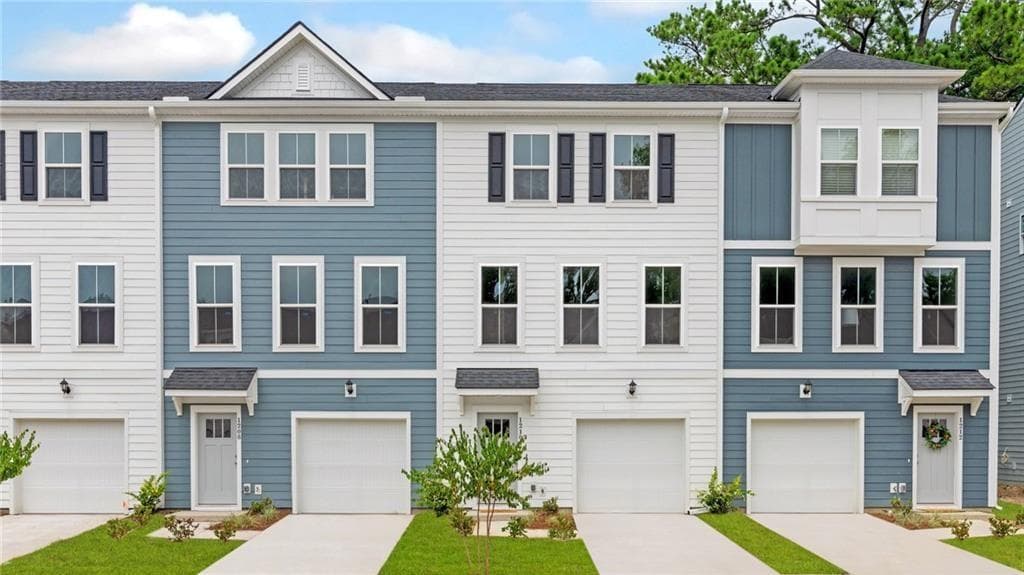 3 bedroom, 3 bathroom, 1,946 sq ft townhouse under contract at 98 Werner Brook Way, Atlanta, GA 30354