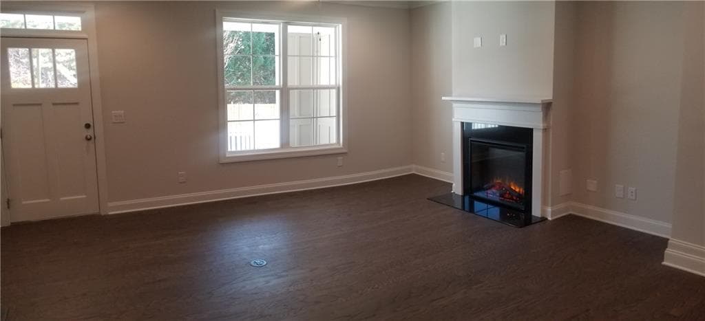 3 bedroom, 3 bathroom, 2,015 sq ft townhouse under contract at 4908 Futral Drive, Acworth, GA 30101 — photo 5