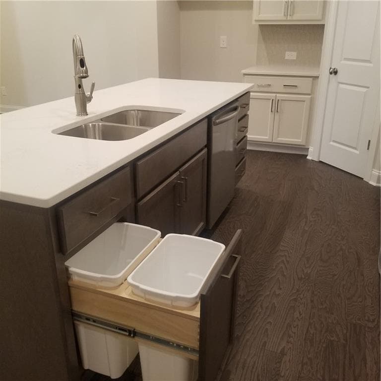 3 bedroom, 3 bathroom, 2,015 sq ft townhouse under contract at 4908 Futral Drive, Acworth, GA 30101 — photo 10