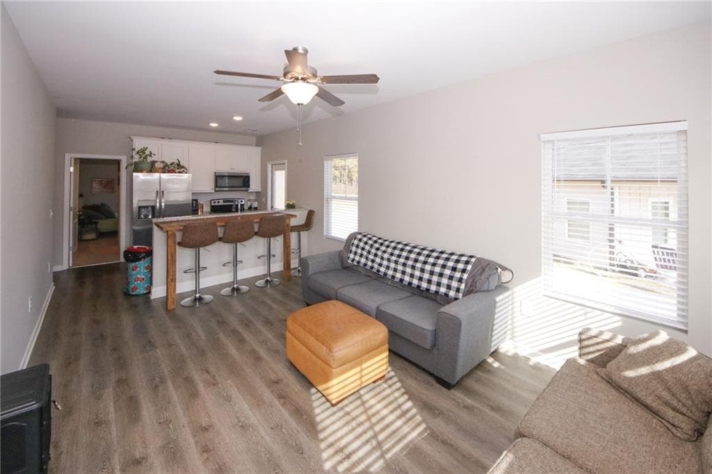 3 bedroom, 2 bathroom, 1,025 sq ft single family residence for rent at 123 Chalfont Circle, Carrollton, GA 30117 for $1,650 a month — photo 6